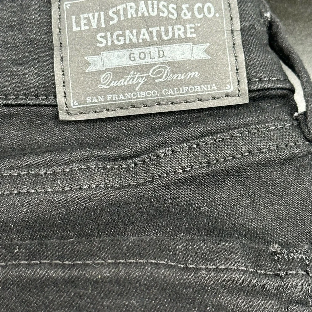 Levi's Black‎ Cutoff Mid Rise Denim Shorts Sz 6
